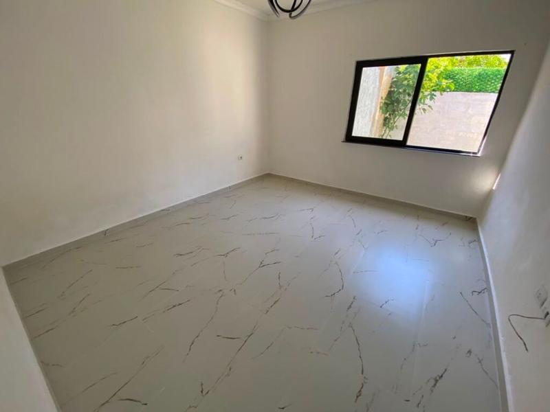 Shtëpi private në shitje në Mauzoleu i Dëshmorëve dhe Salla e Relikeve të Luftës, Durrës, 390 m². Foto 9 nga 11