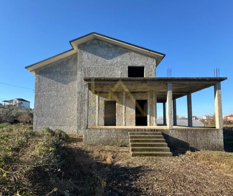Villa for sale in Shijak, Durrës, 420 m². Photo 1 of 12