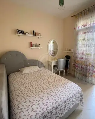Apartament 2+1 me qera në Rruga Aleksander Goga, Durrës, 70 m². Foto 2 nga 5