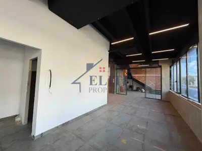Magazinë me qera në Autostrada Tirane - Durres, Tiranë, 897 m². Foto 3 nga 12
