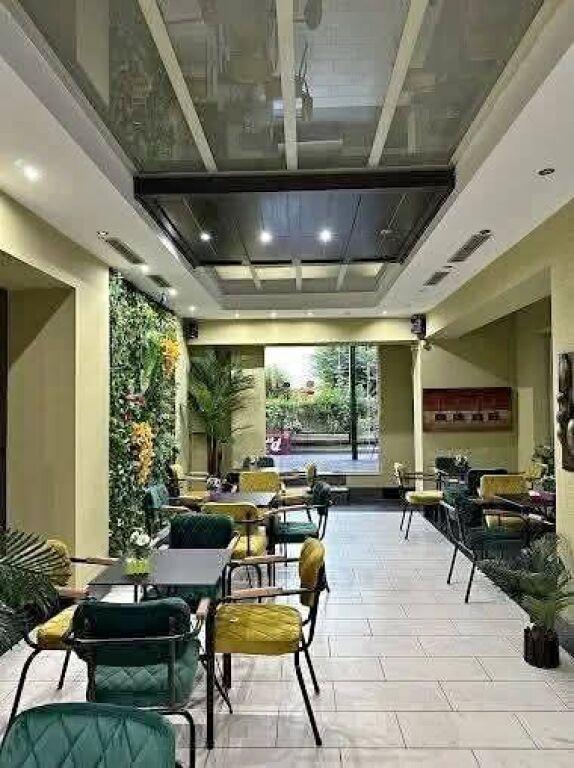 Ambient biznesi në shitje në Rruga Drago Siliqi, Tiranë, 140 m²