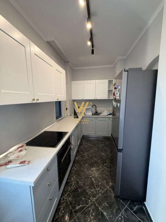 Apartament 2+1 me qera në Rruga e Elbasanit, Tiranë, 110 m². Foto 2 nga 3