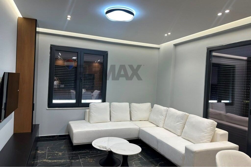 Appartamento in vendita a Kodra e Diellit, Tirana, 104 m². Foto 1 di 3