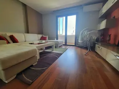 Apartament 2+1 me qera në Kthesa e Kamzës, Tiranë, 94 m². Foto 4 nga 12