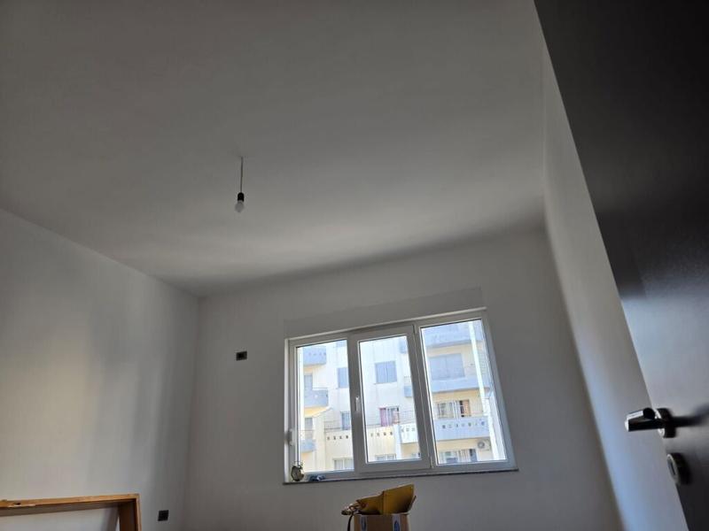 Apartament 3+1 në shitje në Rruga Shtraus, Lezhë, 125 m². Foto 7 nga 9