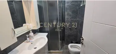 Apartment 3+1 for rent in Kompleksi Delijorgji, Tirana, 170 m². Photo 3 of 12