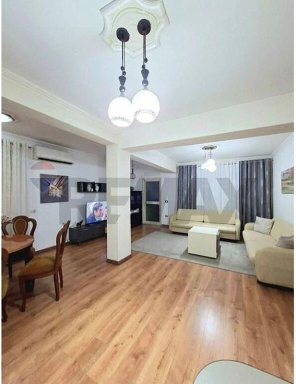 Villa for rent in Shkolla e Bashkuar, Tirana, 193 m². Photo 2 of 3