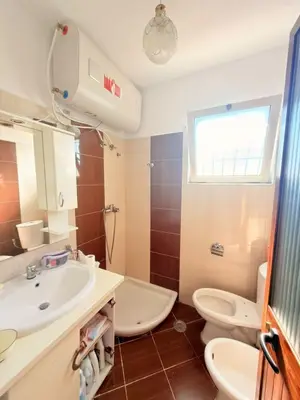 Apartament 3+1 në shitje në Shkozet, Durrës, 188 m². Foto 7 nga 10
