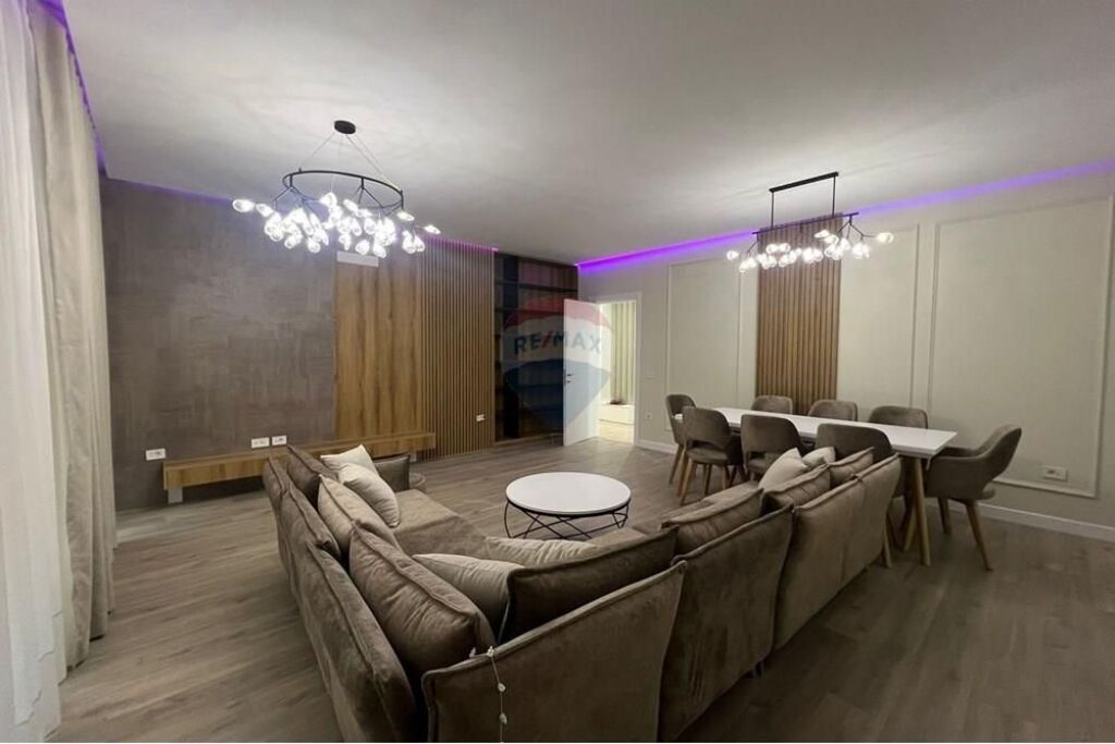 Apartment for rent in Rruga Mine Peza, Tirana, 147 m². Photo 2 of 3