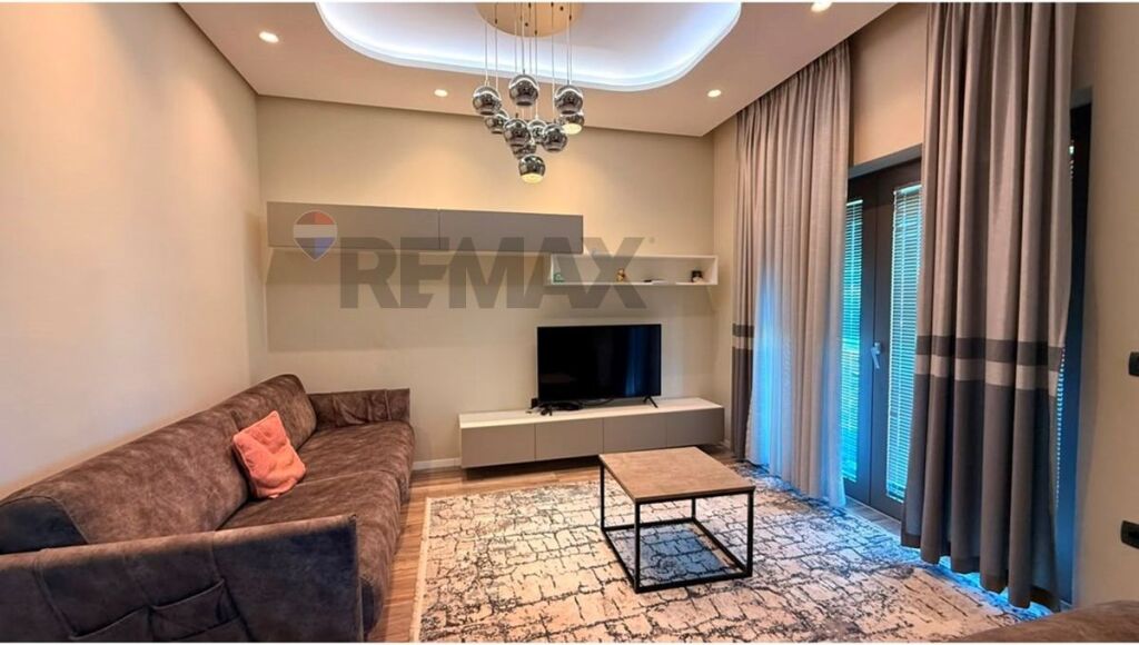 Apartament me qera në Bulevardi Zhan D’Ark, Tiranë, 155 m². Foto 1 nga 3