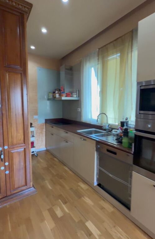 House 2+1 for sale in Kodra e Priftit, Tirana, 122 m². Photo 2 of 3