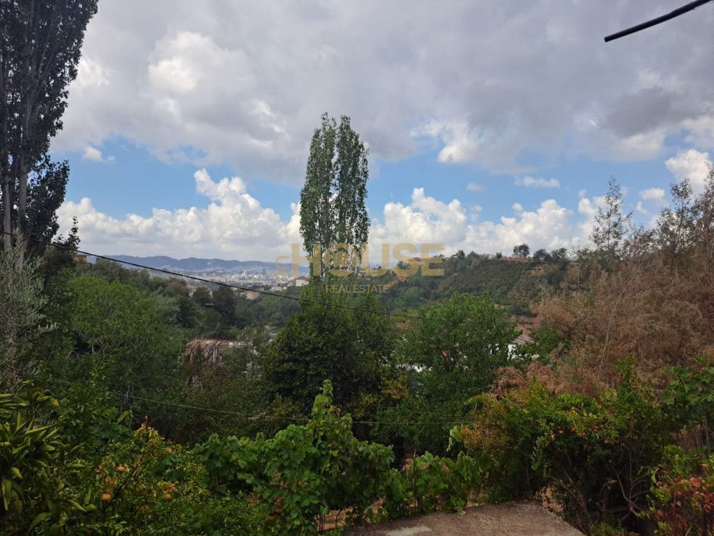 Casa indipendente in vendita a Shkozë, Tirana, 95 m². Foto 2 di 3