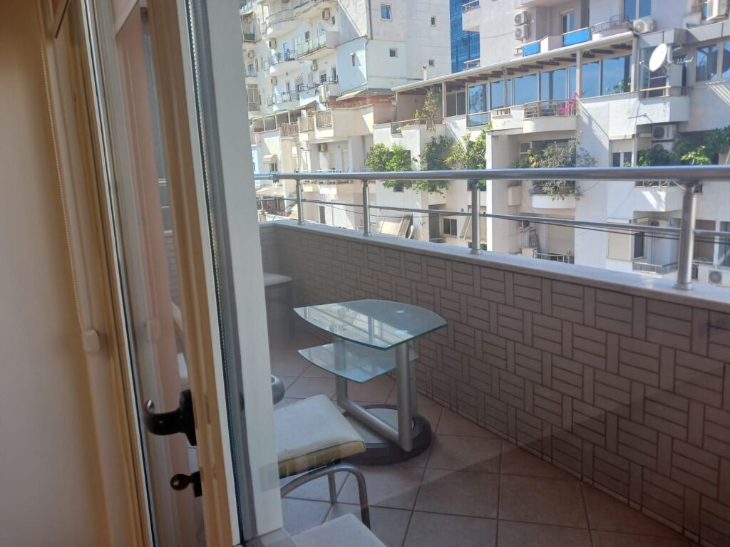Office for rent in Myslym Shyri, Tirana, 70 m². Photo 3 of 3