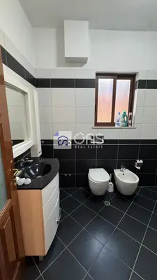 Appartamento 2+1 in affitto ad Allias, Tirana, 145 m². Foto 4 di 5