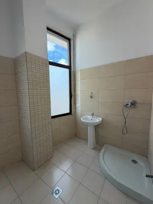 Appartamento 1+1 in vendita a Rruga Haxhi Dalliu, Tirana, 89 m². Foto 7 di 7