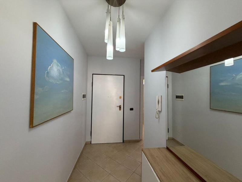 Apartament 2+1 me qera në Rruga Qemal Stafa, Tiranë, 103 m². Foto 7 nga 12