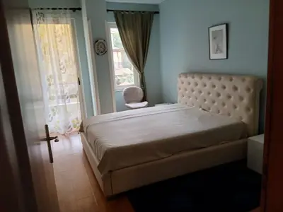Apartament 2+1 me qera në Rruga Rrapo Hekali, Tiranë, 100 m². Foto 10 nga 11