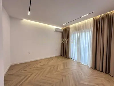 Vilë me qera në Sauk i Vjetër, Tiranë, 240 m². Foto 11 nga 12