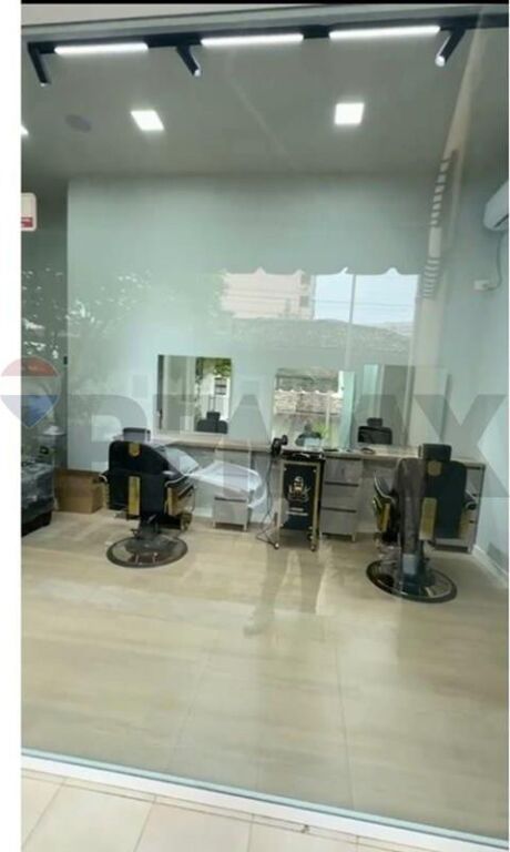 Shop for sale in Rruga e Barrikadave, Tirana, 24 m²