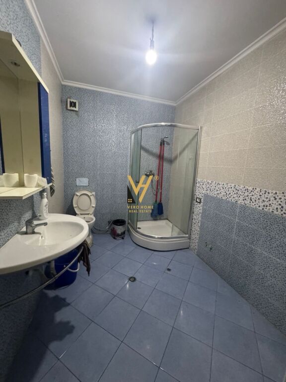 Zyrë me qera në Kopshti Botanik i Tiranës, Tiranë, 218 m². Foto 3 nga 3