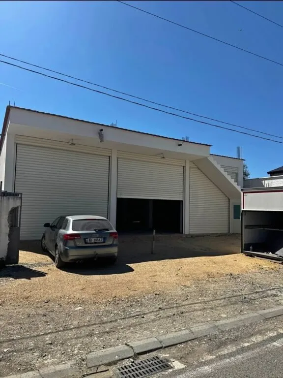 Warehouse for rent in Valias, Kamëz, 200 m². Photo 1 of 6