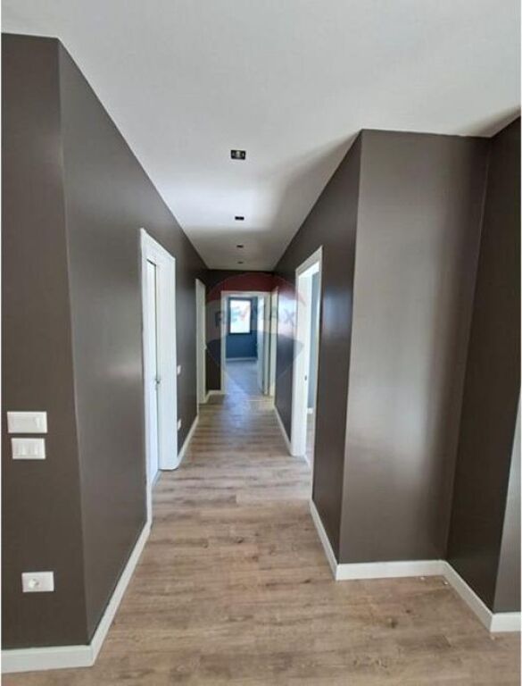 Apartment for sale in Astir, Tirana, 132 m². Photo 3 of 3