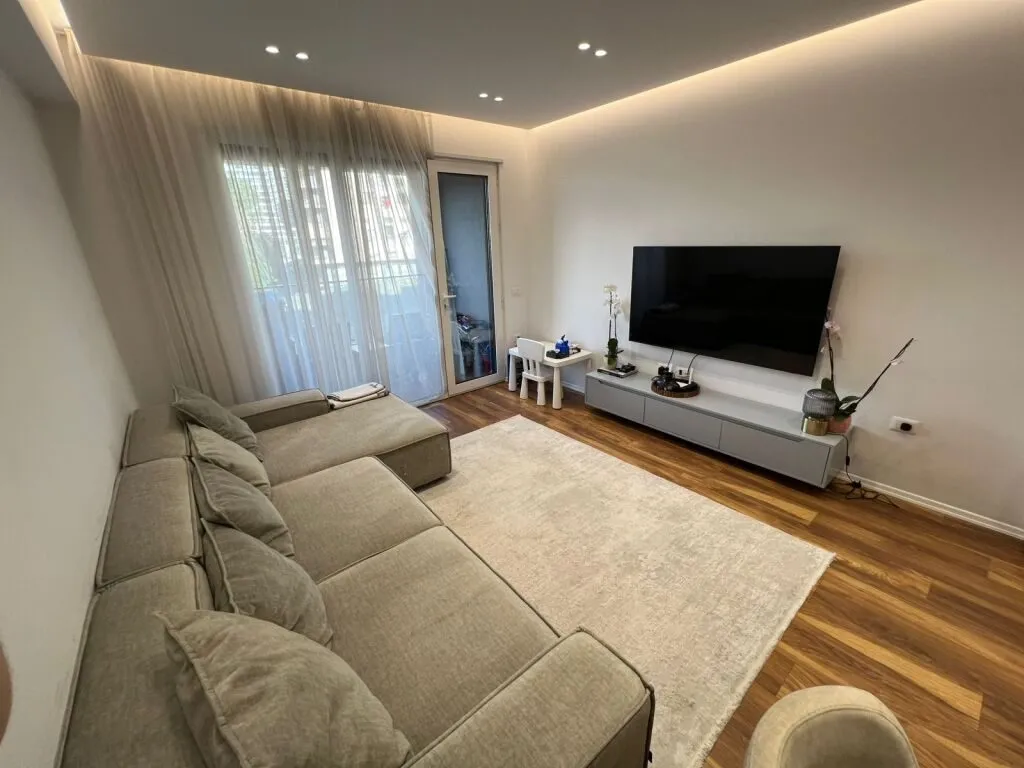 Apartament 2+1 me qera në Tirana Olympic Park Feti Borova, Tiranë, 128 m². Foto 1 nga 12