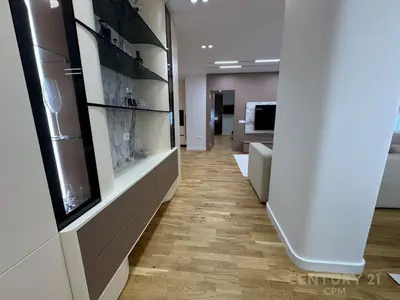 Apartament 2+1 në shitje në Bulevardi Bajram Curri, Tiranë, 104 m². Foto 6 nga 9