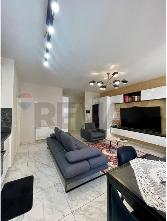 Appartamento in vendita a Kompleksi Delijorgji, Tirana, 135 m². Foto 2 di 3