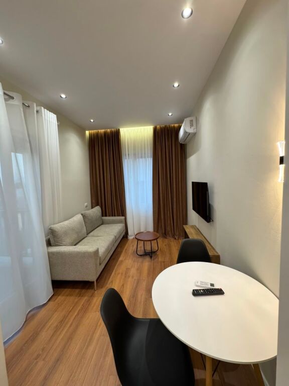 Appartamento 1+1 in affitto a Parkim Residenca Henke, Tirana, 48 m². Foto 1 di 3