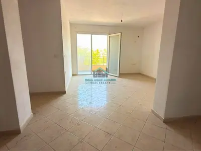 Apartament 2+1 në shitje në Plazhi i Vjetër, Vlorë, 82 m². Foto 2 nga 8