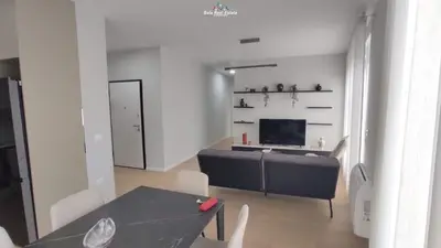 Apartament 2+1 me qera në Xhamia e Tabakeve, Tiranë, 115 m². Foto 4 nga 11
