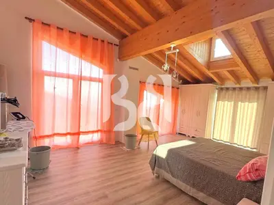 Vilë në shitje në Tirane, Tiranë, 375 m². Foto 4 nga 12