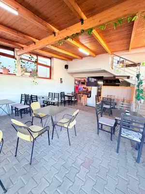 Commercial space for rent in Sukth, Durrës, 120 m². Photo 1 of 5
