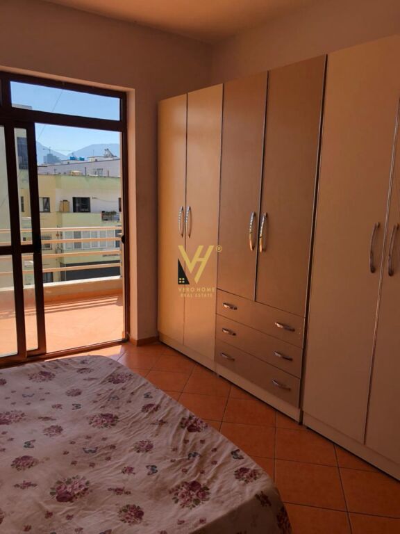 Apartament 2+1 me qera në Ura e Nisharakut, Tiranë, 110 m². Foto 2 nga 3