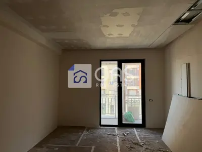 Appartamento 1+1 in affitto ad Astir, Tirana, 65 m². Foto 1 di 4