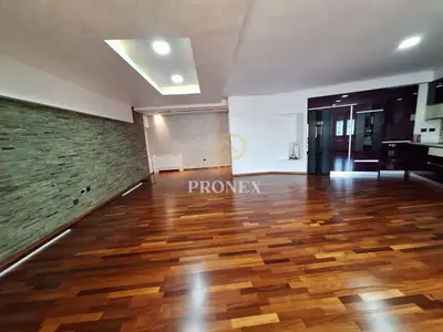 Zyrë me qera në Sheshi Willson, Tiranë, 163 m². Foto 7 nga 10