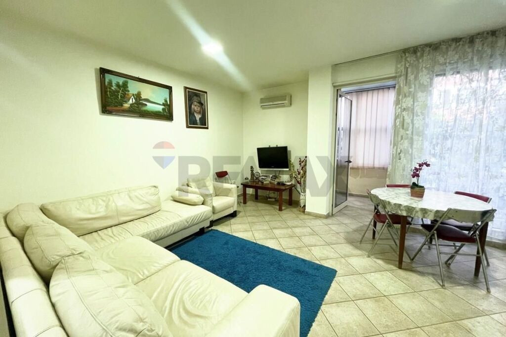 Apartment for sale in Rruga Marko Boçari, Tirana, 100 m². Photo 2 of 3
