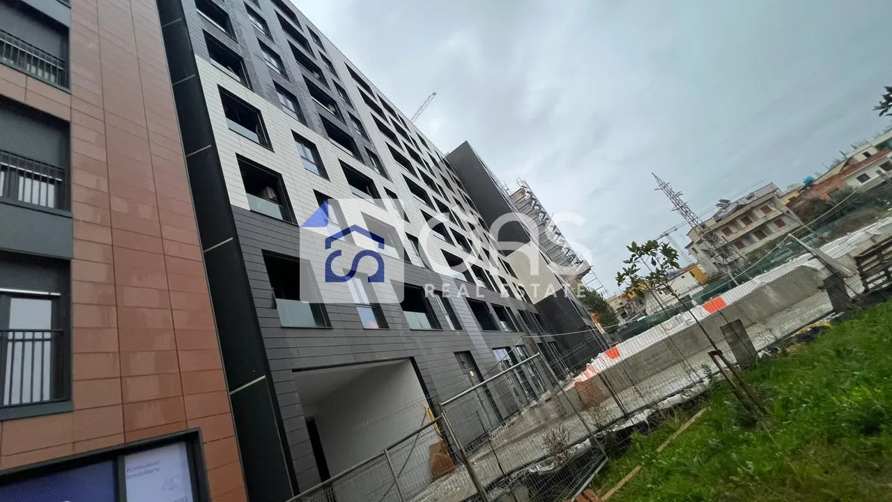 Apartament 2+1 në shitje në Bulevardi i Ri, Tiranë, 84 m². Foto 1 nga 5