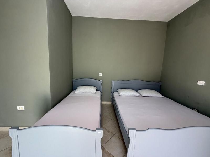 Garsoniere me qera në Rruga Rrota e Kuqe, Durrës, 40 m². Foto 4 nga 11