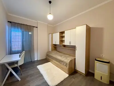 Apartament 2+1 me qera në Liqeni i Tiranës, Tiranë, 105 m². Foto 6 nga 11