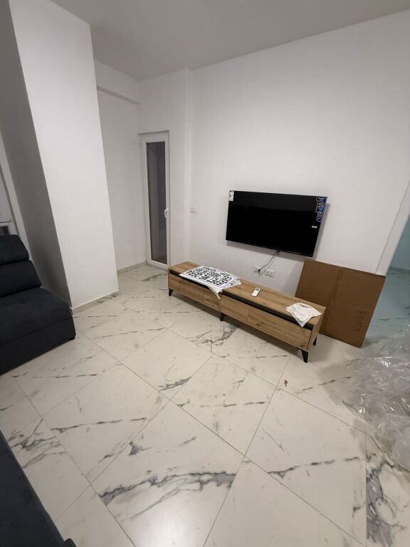 Appartamento 1+1 in affitto a Laprakë, Tirana, 69 m². Foto 2 di 3