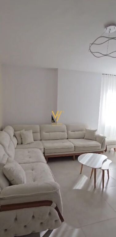 Apartament 2+1 me qera në Golden Park, Tiranë, 100 m². Foto 1 nga 3