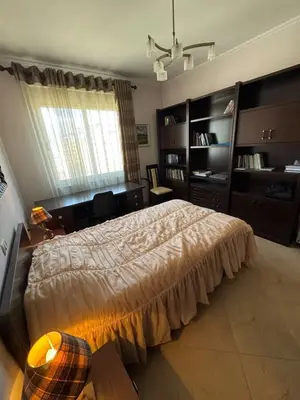 Apartament 3+1 me qera në Komuna e Parisit, Tiranë, 122 m². Foto 8 nga 10