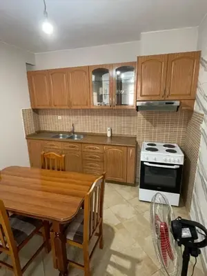 Apartament 2+1 me qera në Tring Pallatet Çabej Shop, Tiranë, 90 m². Foto 2 nga 4