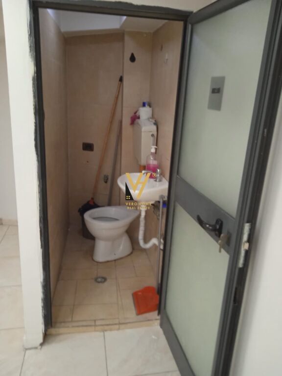 Commercial space for rent in Rruga e Durrësit, Tirana, 30 m². Photo 3 of 3