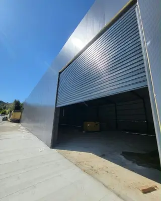 Magazinë me qera në Yrshek, Tiranë, 670 m². Foto 6 nga 9