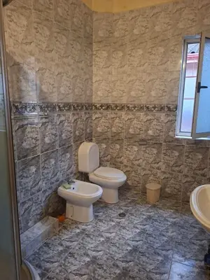 Apartament 2+1 me qera në Kristal Center, Tiranë, 130 m². Foto 7 nga 8