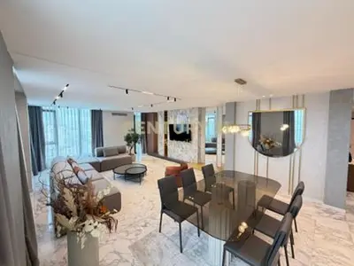 Duplex for sale in Square 21, Tirana, 221 m². Photo 2 of 3