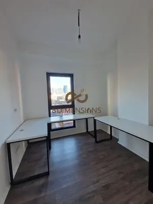 Dyqan me qera në Rruga e Kavajës, Tiranë, 103 m². Foto 2 nga 4